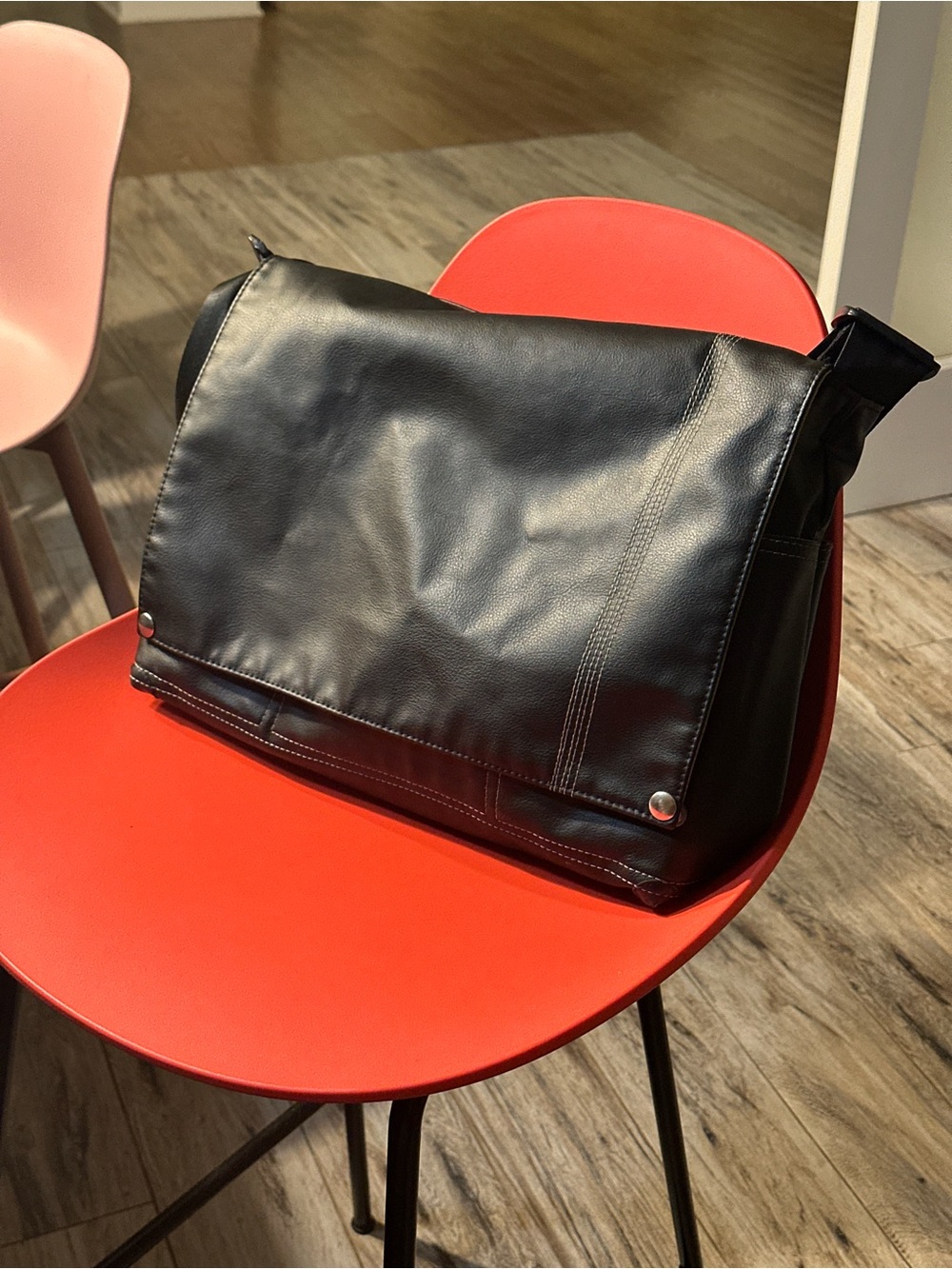 Queen Bee Maternity Black Leather Messenger Bag